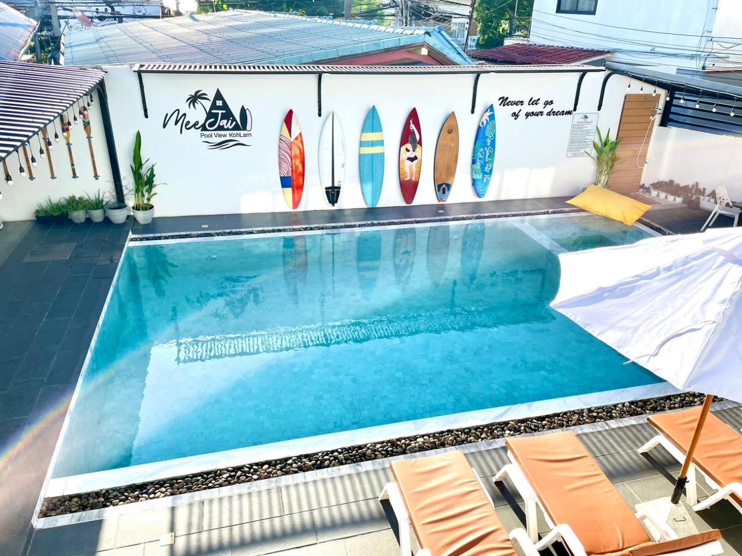 Готель มีใจ พูลวิว เกาะล้าน Meejai Pool View Kohlarn Екстер'єр фото